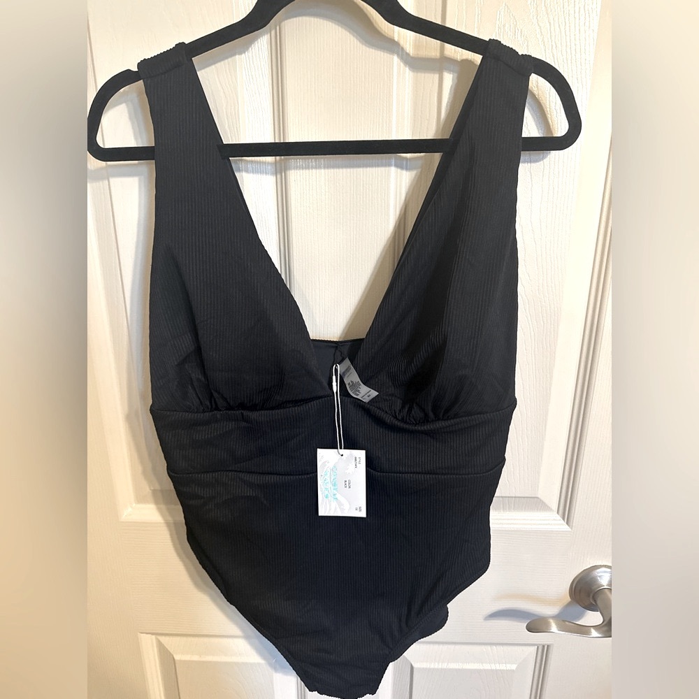 Coastal Waves Ribbed One-Piece Swimsuit w Deep-V & Wide Straps, Black, Sz 1X